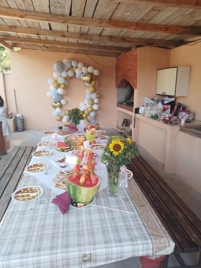 Red Apartman Trebinje Ngoại thất bức ảnh