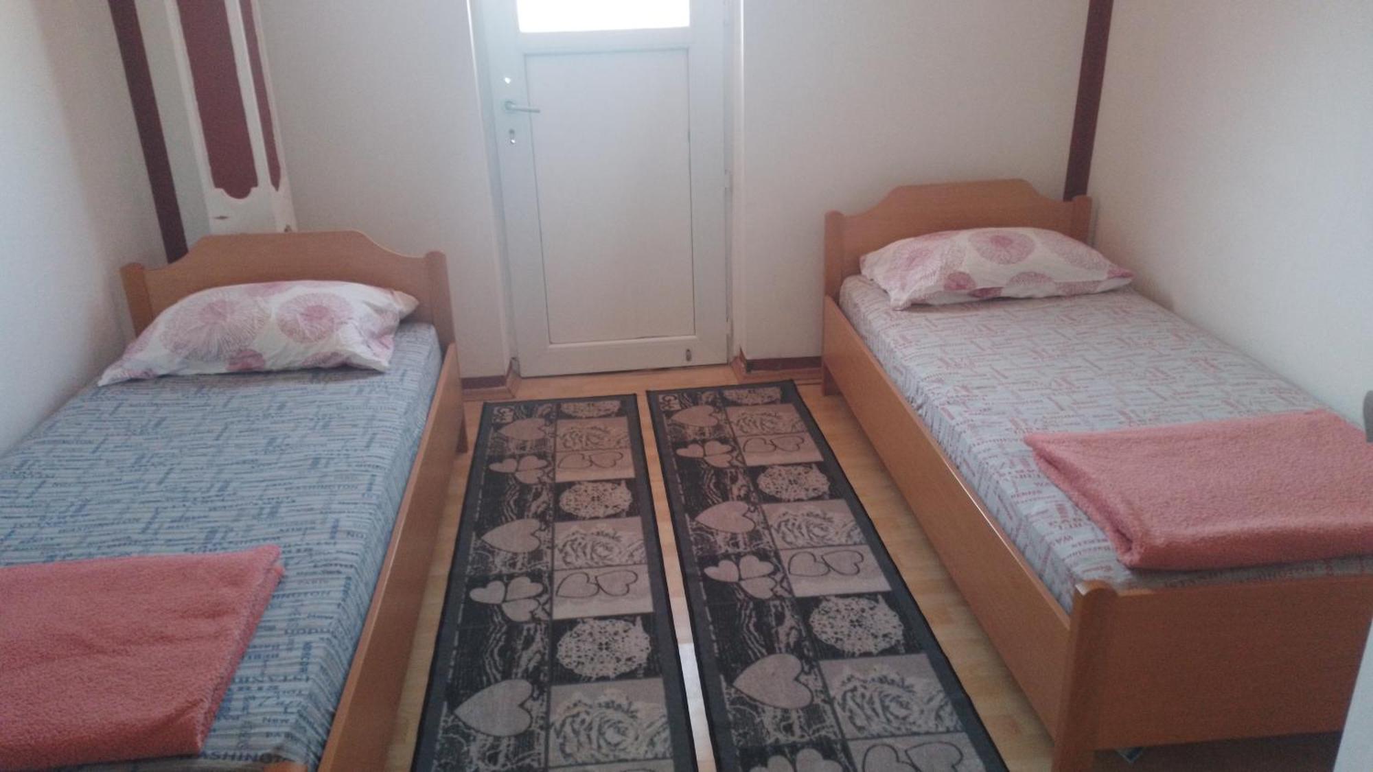 Red Apartman Trebinje Ngoại thất bức ảnh