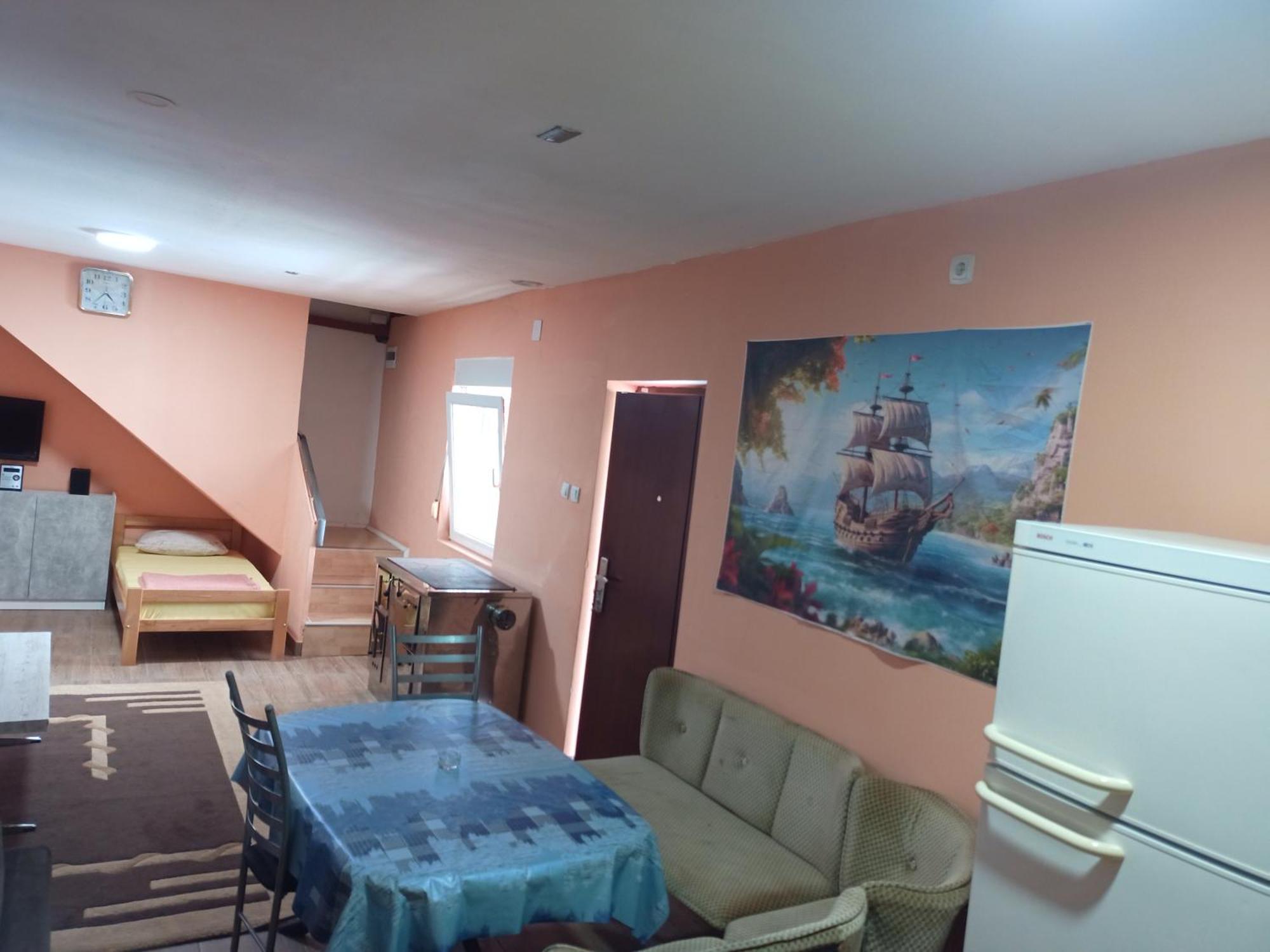 Red Apartman Trebinje Ngoại thất bức ảnh